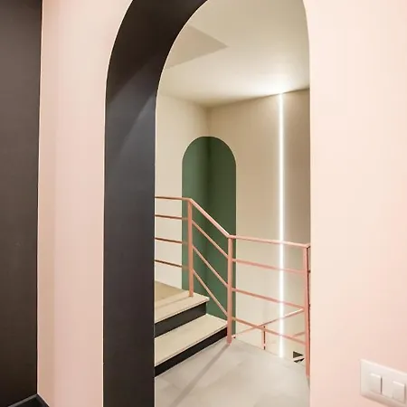 Отель Allure Boutique