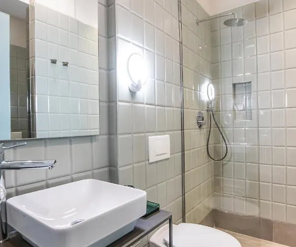 Allure Boutique 地拉那