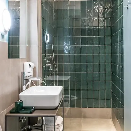 Allure Boutique Hotel 4*