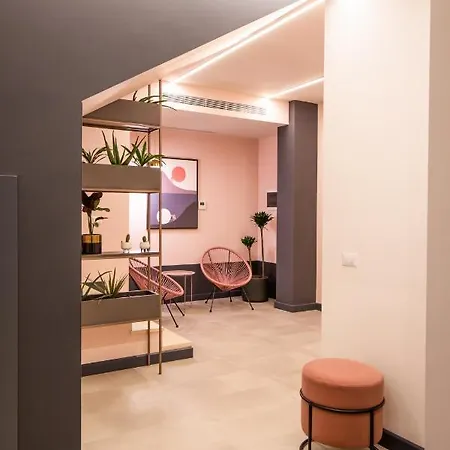 Allure Boutique Hotel 4*