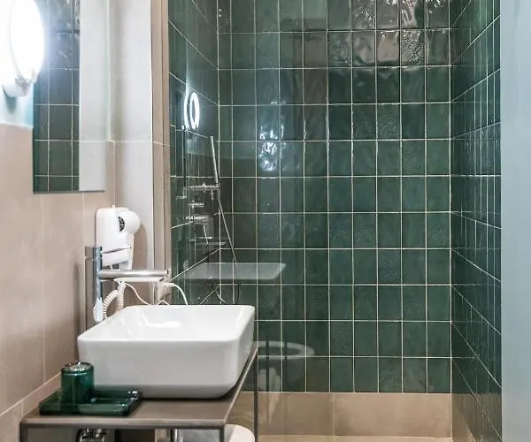 Allure Boutique Hotel 4*